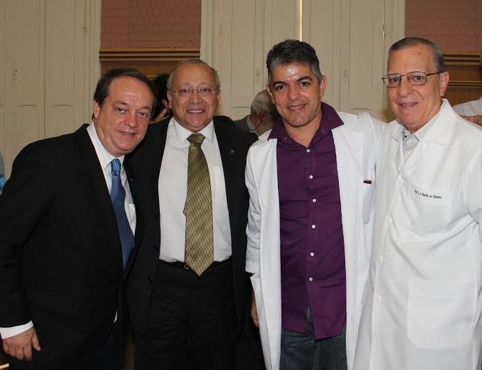 A partir da esquerda: Fábio Mesquita, o reitor Jutuca, Fernando Ferry e Carlos Alberto Basílio (Foto: PPGHIV/HV) 