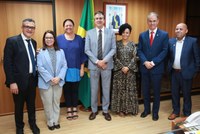 Reitor da UNIRIO se reúne com ministro da Educação e secretária de Ensino Superior no último dia da viagem a Brasília