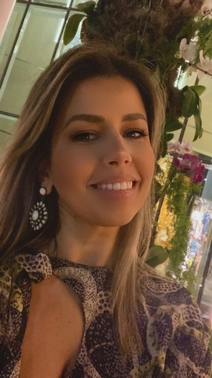 Professora Bruna Nascimento