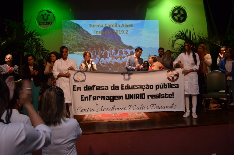 Estudantes fizeram manifestação política (Foto: Comso)