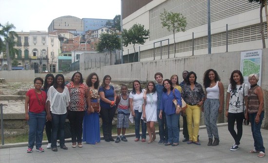 Estudantes e convidados visitaram pontos culturais do Centro do Rio (Foto: Pós-Graduação em Educação Especial - DV)