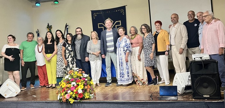 Profissionais condecorados com a Medalha de Honra ao Mérito dos 90 Anos da Escola de Museologia (Imagem: Comso)