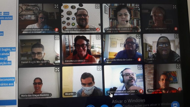 Tela com alguns dos participantes da reunião