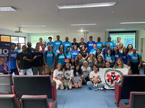 Equipe reunida (Foto: Divulgação)