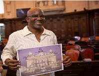 Aluno da UNIRIO recebe homenagem na Alerj Aluno da UNIRIO recebe homenagem na Alerj