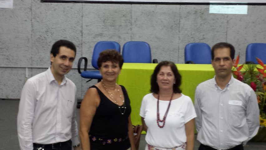 Diretor do IB participa de mesa-redonda na UFF sobre "Boas Práticas de Ensino"