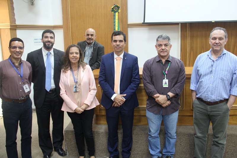 HUGG realiza reunião para atualização de dados a respeito do coronavirus