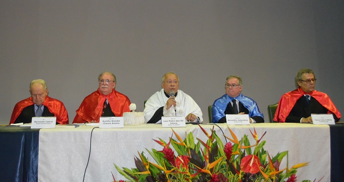 Da esquerda para a direita: Bernardo Cabral, Wander Bastos, Luiz Pedro San Gil Jutuca, Benedito Adeodato e Técio Lins e Silva (Foto: Comso)