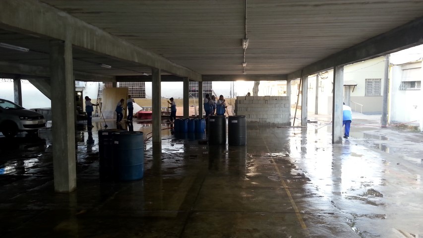 Estacionamento coberto é preparado para o início dos trabalhos que originarão o Almoxarifado Setorial do IB