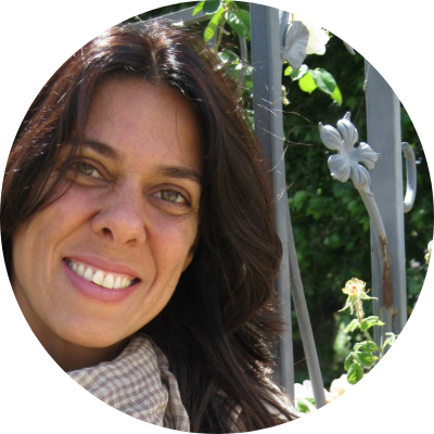 Prof_Adrianne Ogêda Guedes