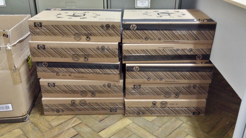 Direção do IB recebe novos computadores