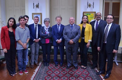 Representantes da UNIRIO e da Universidade de Bolonha (Imagem: Comso)