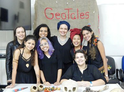 Última apresentação do projeto, realizada no dia 29 de abril, no setor educativo do Museu de Ciências da Terra (Foto: GeoTales)