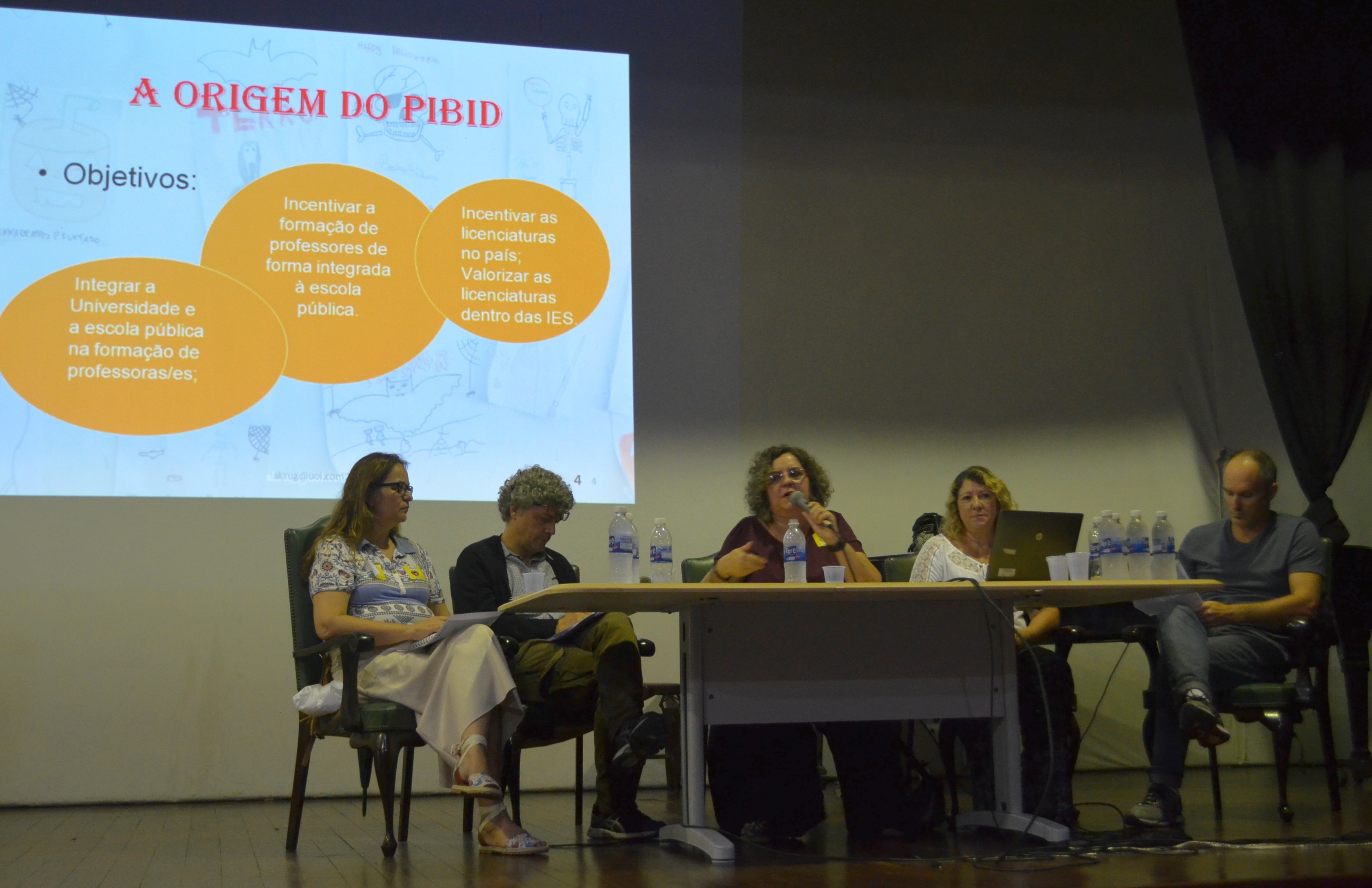 Ex-coordenadores do Pibid refletem sobre suas experiências (Foto: Comso)