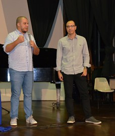 'Escola transformou a matemática em contas sem sentido'