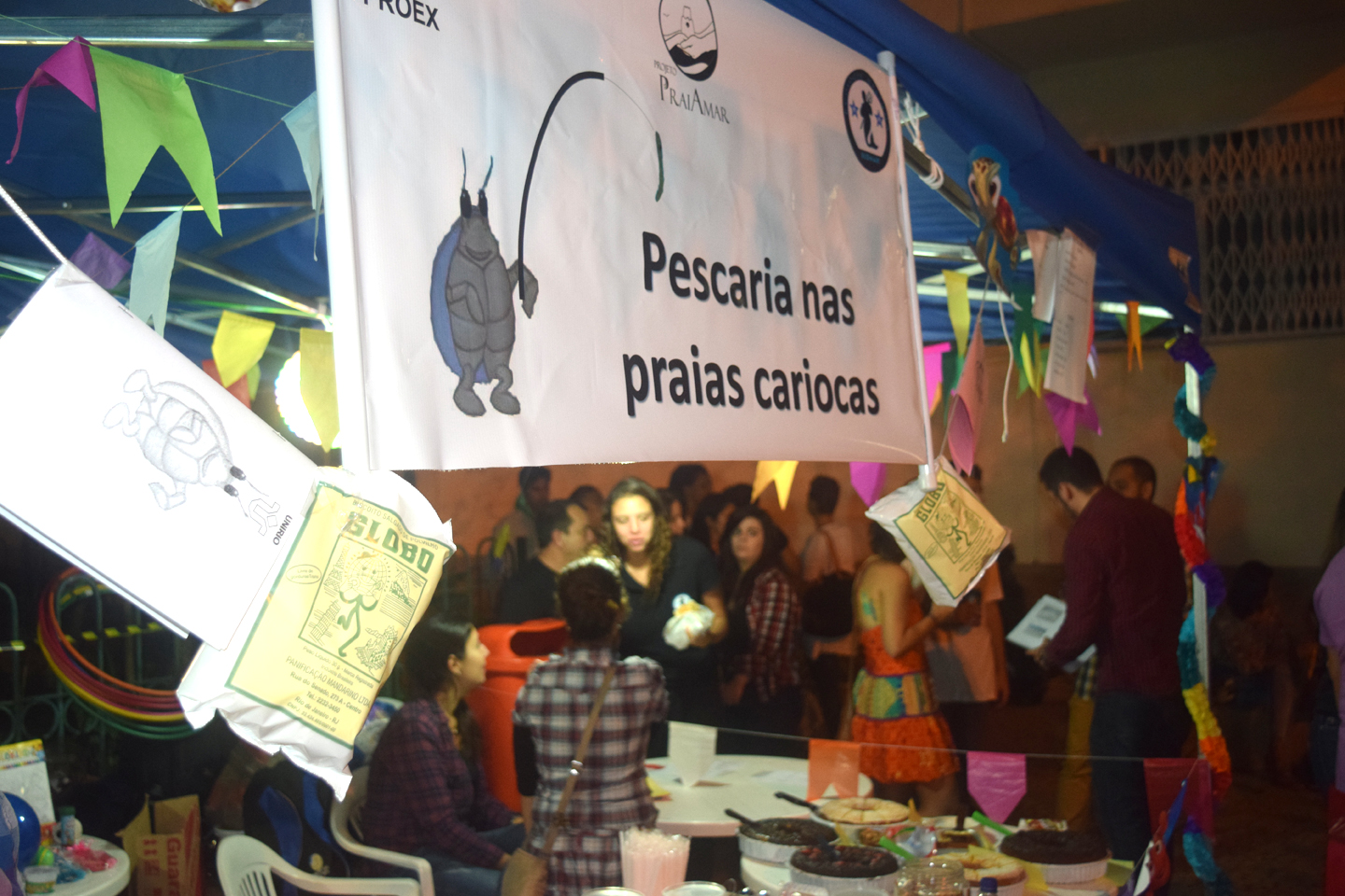 Projeto “Praias cariocas: instrumento para a conscientização ambiental no ensino” montou uma pescaria com animais da costa fluminense (Foto: PROEXC)