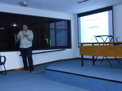 Prof. Vinícius Peruzzi - UFRJ/RJ Prof. Vinícius Peruzzi - UFRJ/RJ