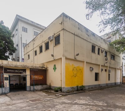 Prédio do Instituto Villa Lobos.