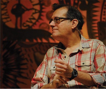 Poeta Paulo Henriques Britto ministrará aula inaugural da Escola de Letras