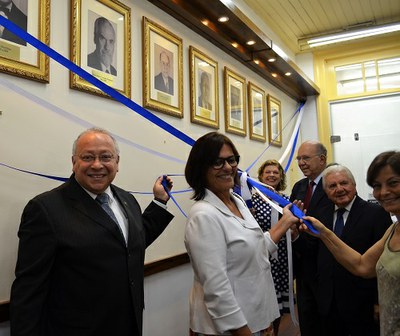 Da esquerda para a direita: Luiz Pedro San Gil Jutuca; Sônia Kaminitz; Malvinna Tuttman; Sérgio Magarão; Pietro Novellino; e Carmen Saramago (Foto: Comso)