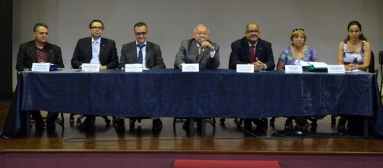Dirigentes da UNIRIO destacaram o sucesso do evento e a qualidade dos trabalhos apresentados (Foto: Comso) Dirigentes da UNIRIO destacaram o sucesso do evento e a qualidade dos trabalhos apresentados (Foto: Comso)