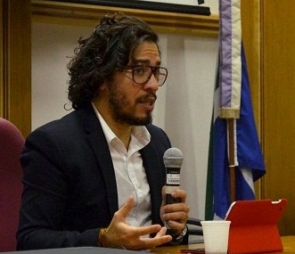 Deputado Jean Wyllys ministra aula inaugural no PPGHIV/HV