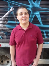 Vencedor do prêmio Jovem Cientista faz estágio na UNIRIO