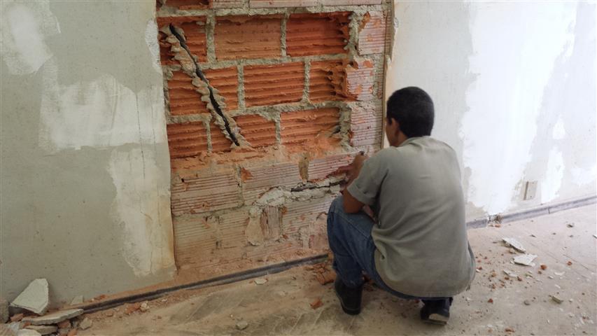 Iniciada nova fase da criação das salas A-201b e A-201c, na área administrativa da Direção