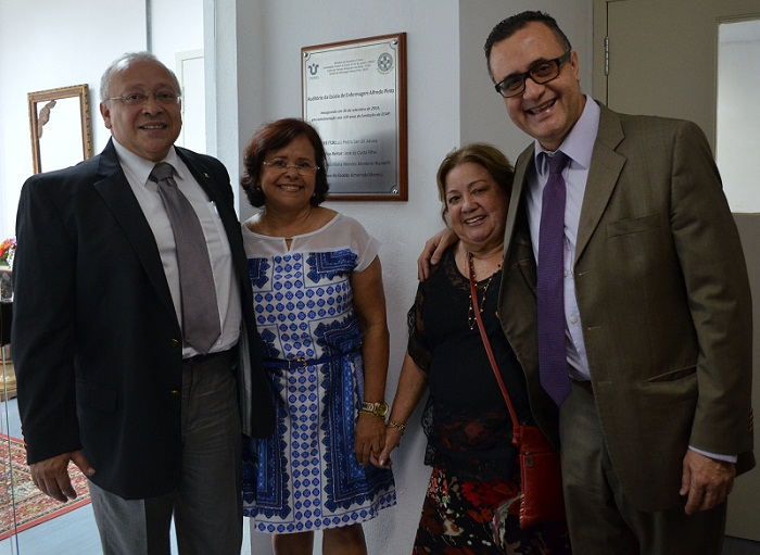 Escola de Enfermagem comemora 124 anos com homenagem aos alunos e inauguração de auditório
