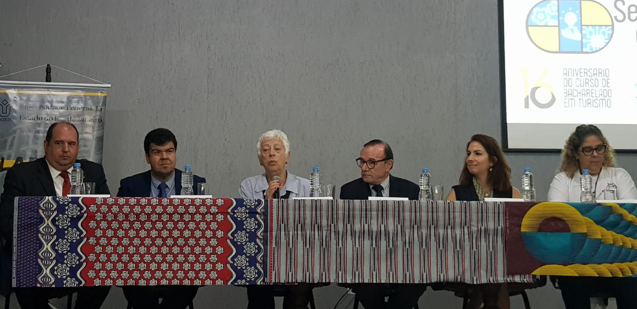 Mesa de Comemoração do Aniversário do Curso de Bacharelado em Turismo