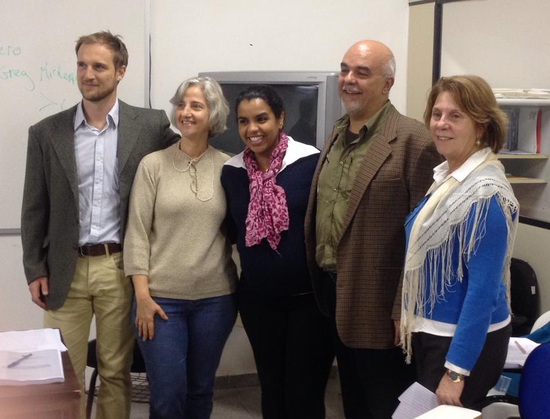 Da esquerda para a direita: Robert Michener, Ana Celeste Indolfo, Paola Bittencourt, José Maria Jardim e Ana Maria Malin (Foto: arquivo pessoal) Da esquerda para a direita: Robert Michener, Ana Celeste Indolfo, Paola Bittencourt, José Maria Jardim e Ana Maria Malin (Foto: arquivo pessoal)