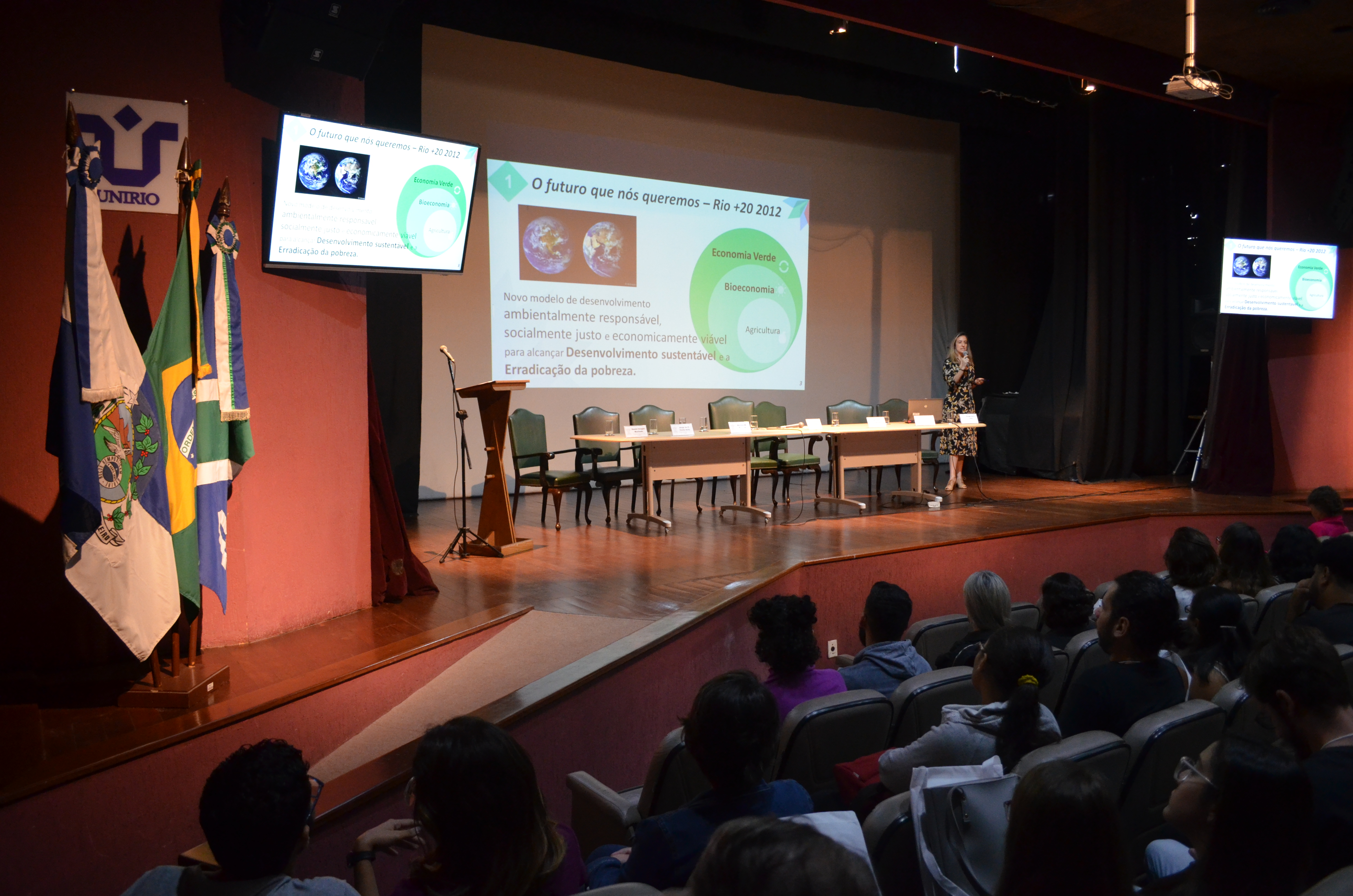 Palestra com Mariana Laraz Ferreira (Foto: Comso)