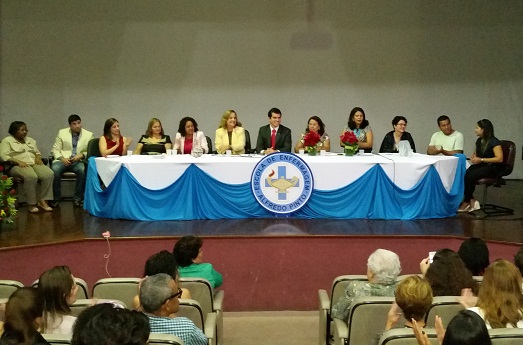 Nova diretora da EEAP toma posse