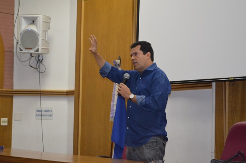  Curso de Medicina recebe o Jornalista André Trigueiro