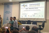 Docente e alunos da UNIRIO recebem prêmio por artigo apresentado durante Simpósio Brasileiro de Engenharia de Software