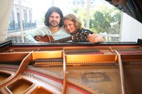 Duo de piano e guitarra é atração da Série UNIRIO Musical