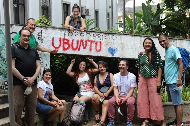 UNIVERSIDADE FEDERAL DO RIO DE JANEIRO ESCOLA  - Ravel