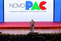 Reitor da UNIRIO participa do lançamento do Novo Programa de Aceleração do Crescimento (PAC)