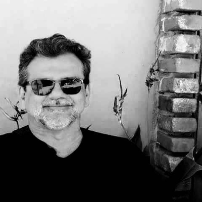 Alexandre F Correa