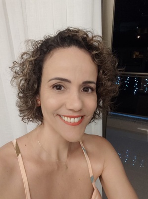 Professora Bianca Marins