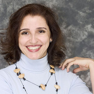 docente_mona_magalhaes