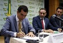 Ricardo Silva Cardoso é empossado reitor da UNIRIO Ricardo Silva Cardoso é empossado reitor da UNIRIO