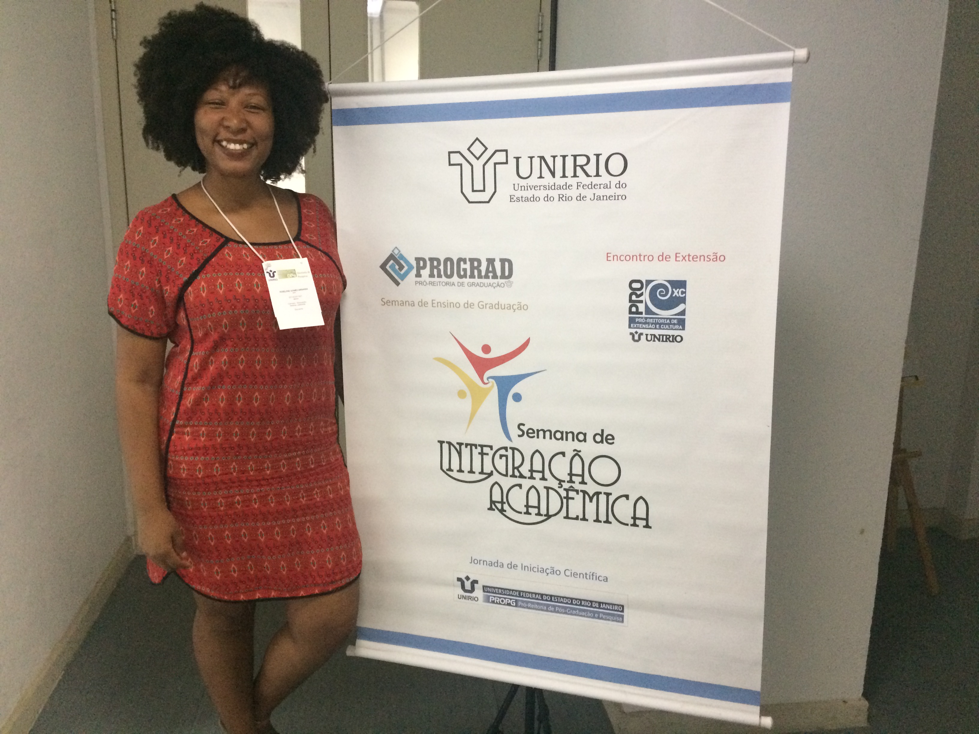 Roselene Miranda apresentou estudo sobre alunos do programa de Educação de Jovens e Adultos (Foto: Comso)