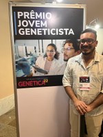 Docente do IB recebe menção honrosa no Prêmio Jovem Geneticista 2022