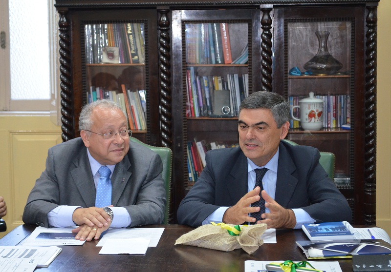 UNIRIO recebe comitiva da Universidade de Lisboa