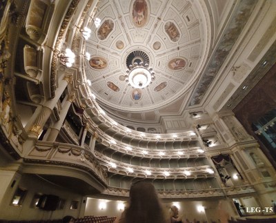 Fig. 6 - SemperOper_ Camarote Real e teto_20230611_141507.jpg