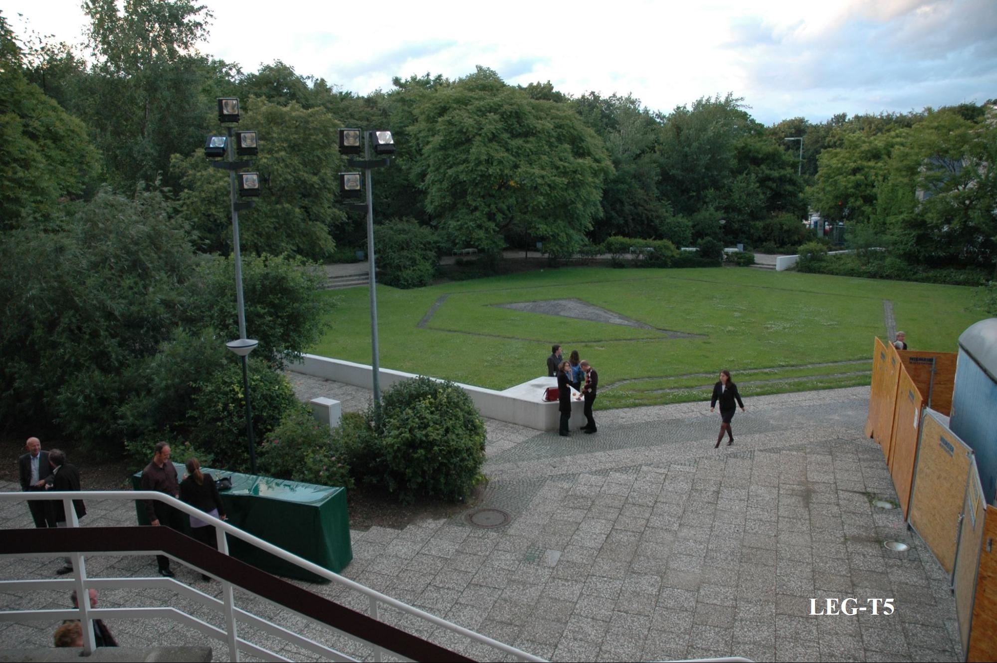 Fig 06- Filarmonica Berlin- foto externa.jpg