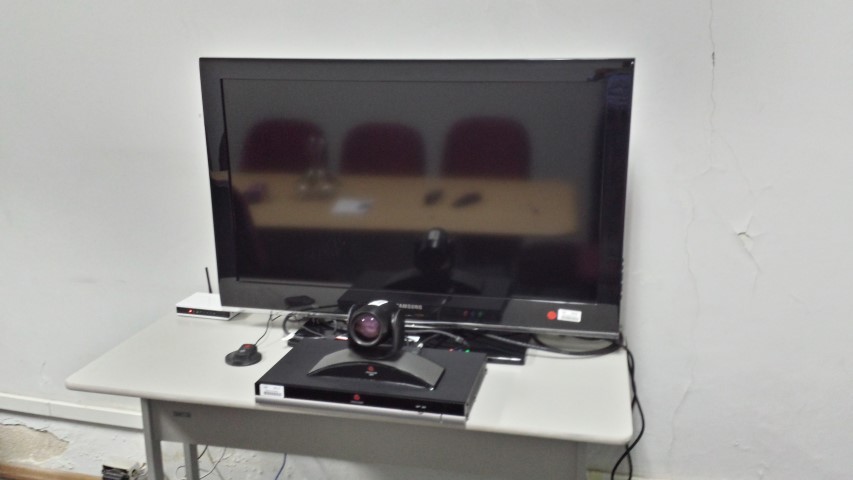 DTIC realiza a instalação dos equipamentos de Web Conferência na Sala A-206