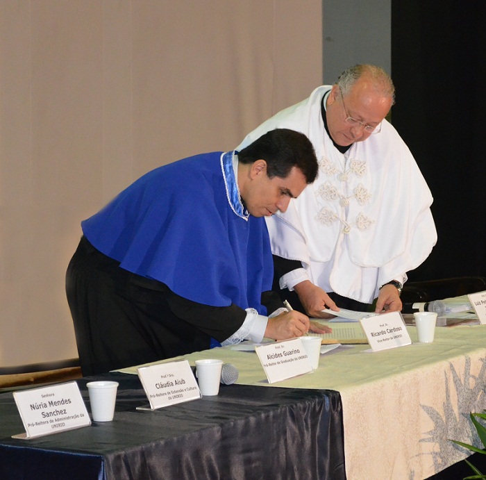 Professor Ricardo Cardoso toma posse como vice-reitor da UNIRIO
